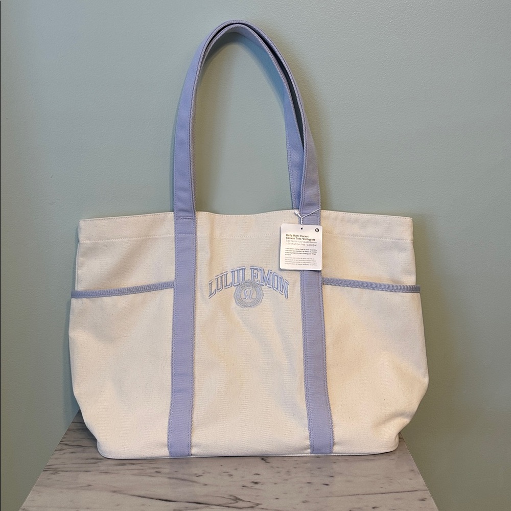 NWT Lululemon Daily Multi-Pocket Canvas Tote 20L Collegiate Natural Serene Blue